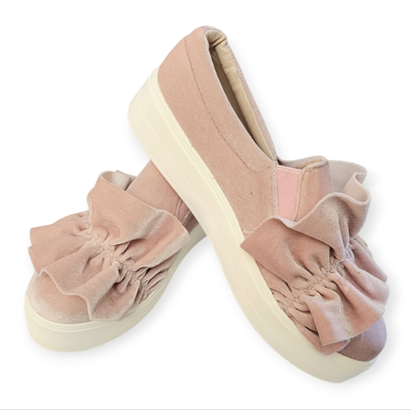 Nwot Velvety Slipons - Picture 9 of 10